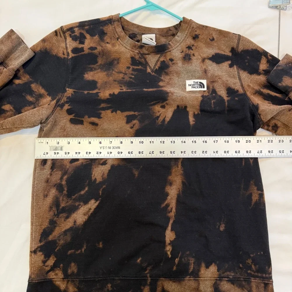 The North Face Mens Custom Bleach Dyed Crewneck Sweatshirt Black Brown Large